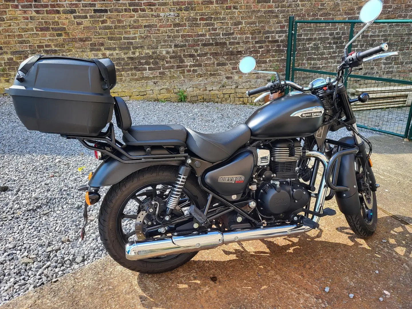 Royal Enfield Meteor 350 Negru - 1