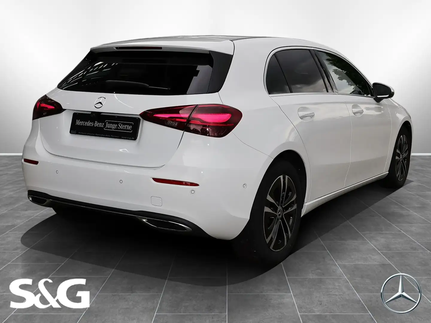 Mercedes-Benz A 180 Progressive+LED+KAMERA+17"+NAVI+CARPLAY Weiß - 2