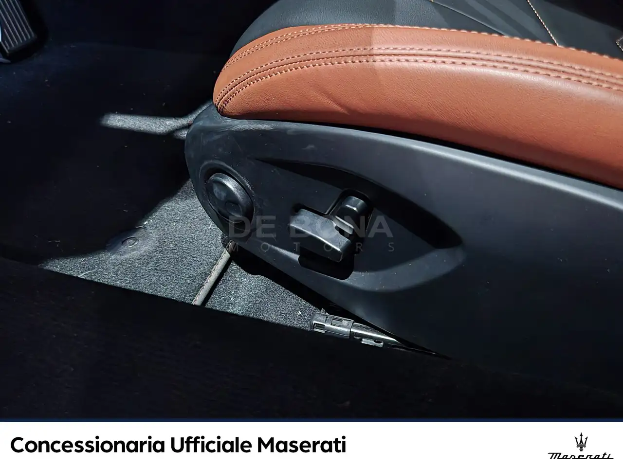 Maserati MC20 2022 — фото 16