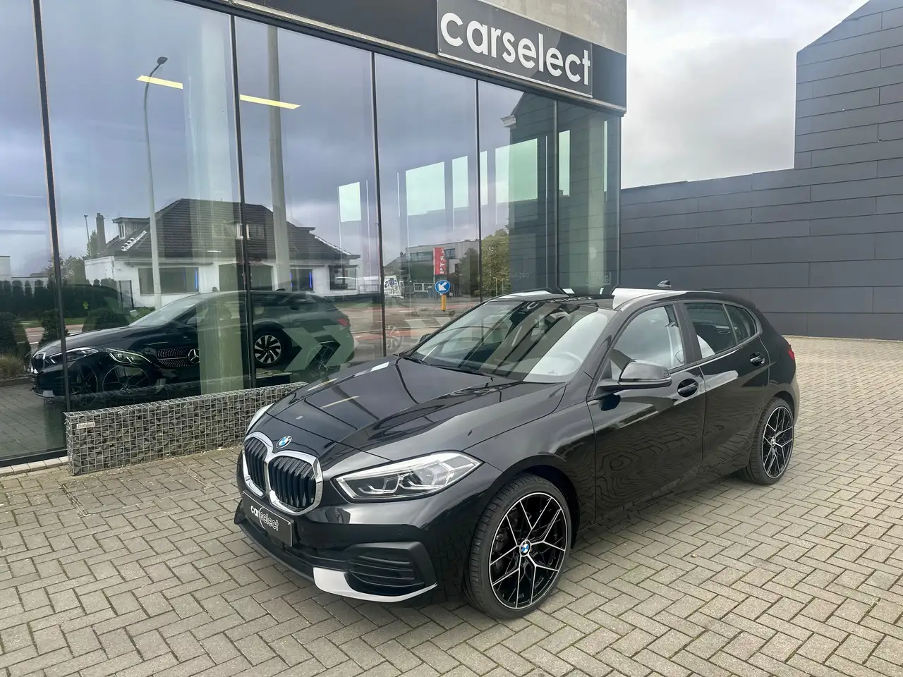 BMW 118