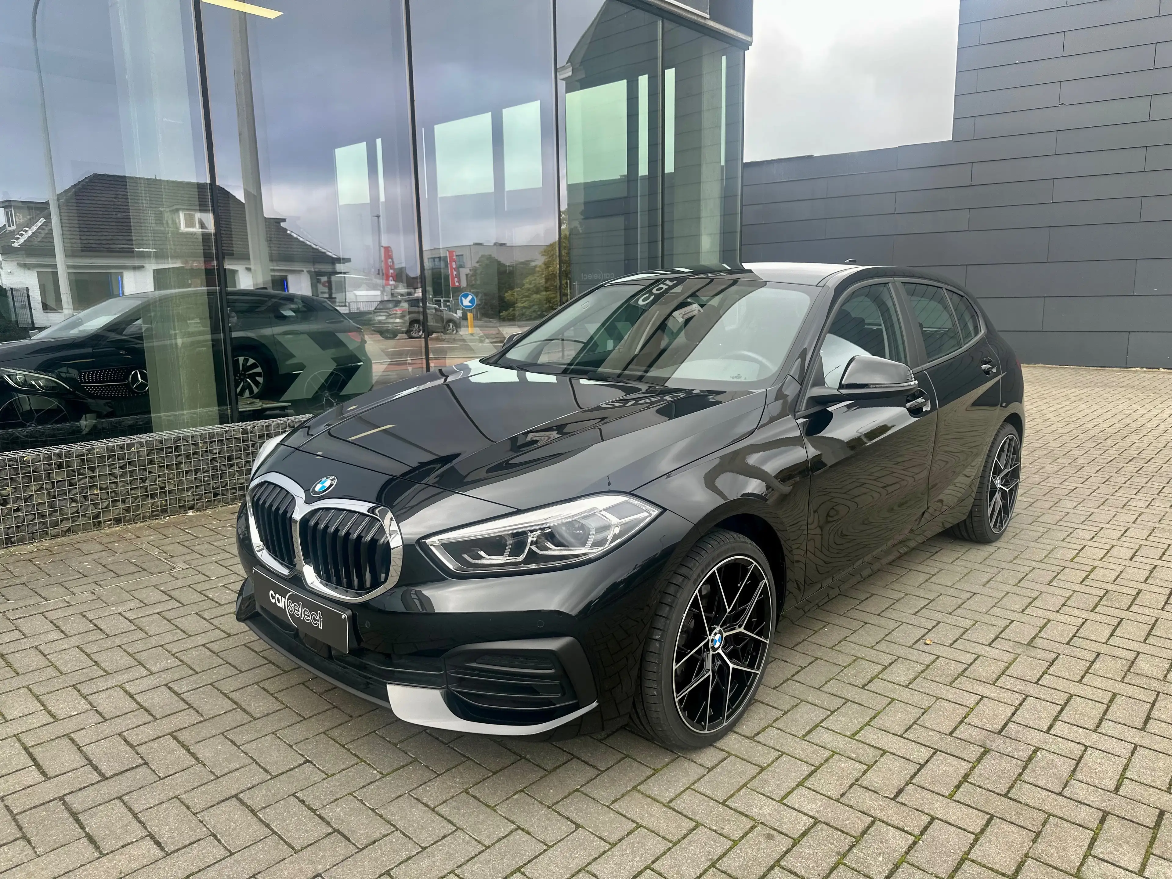 BMW 118 118iA OPF — photo 8