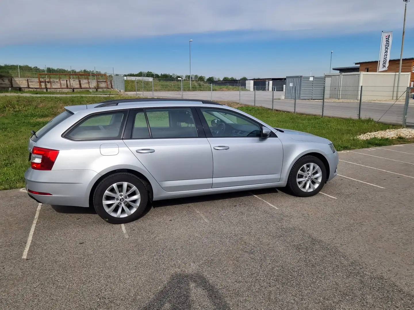 Skoda Octavia Combi 1,6 TDI Style Zilver - 2