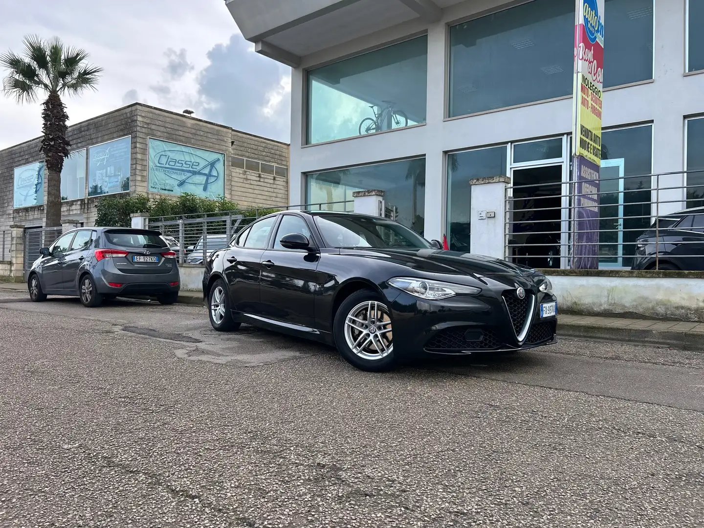Alfa Romeo Giulia Giulia 2016 2.2 t Business 160cv auto my19 Noir - 2