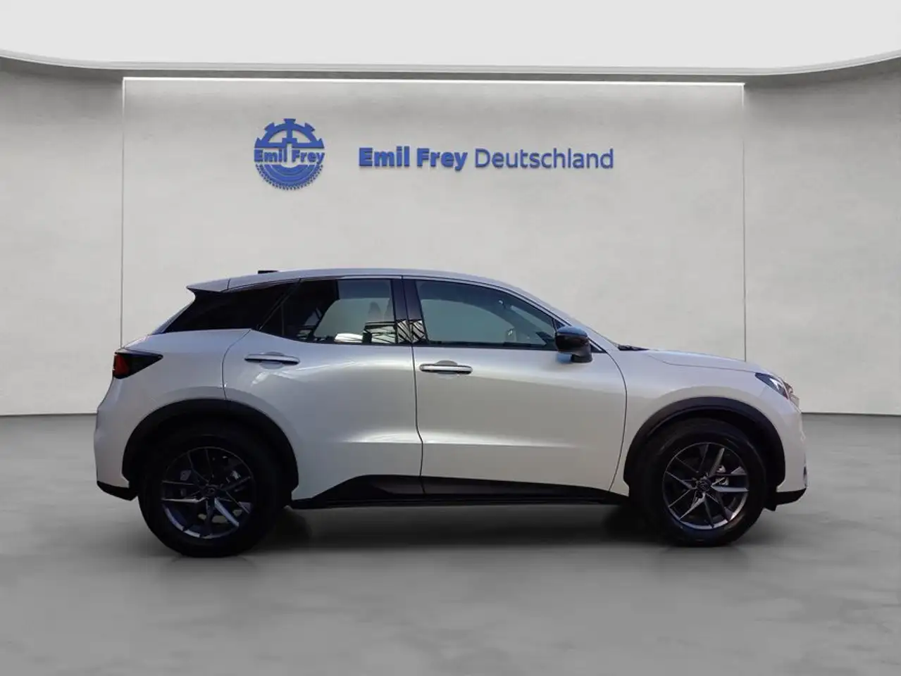Lexus LBX FWD Komfort Paket Totwinkel-Assist Navi LED 7