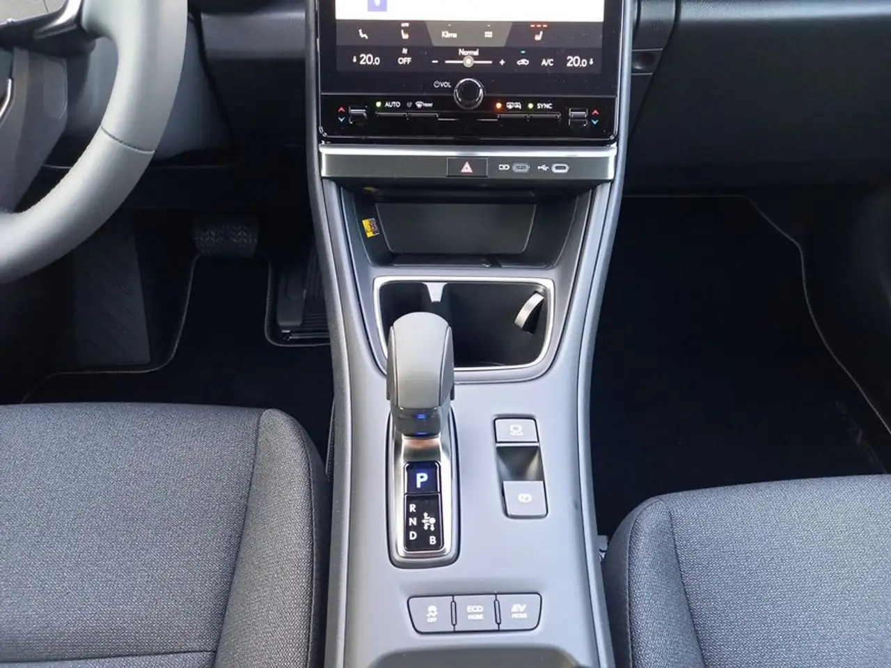 Lexus LBX FWD Komfort Paket Totwinkel-Assist Navi LED 14