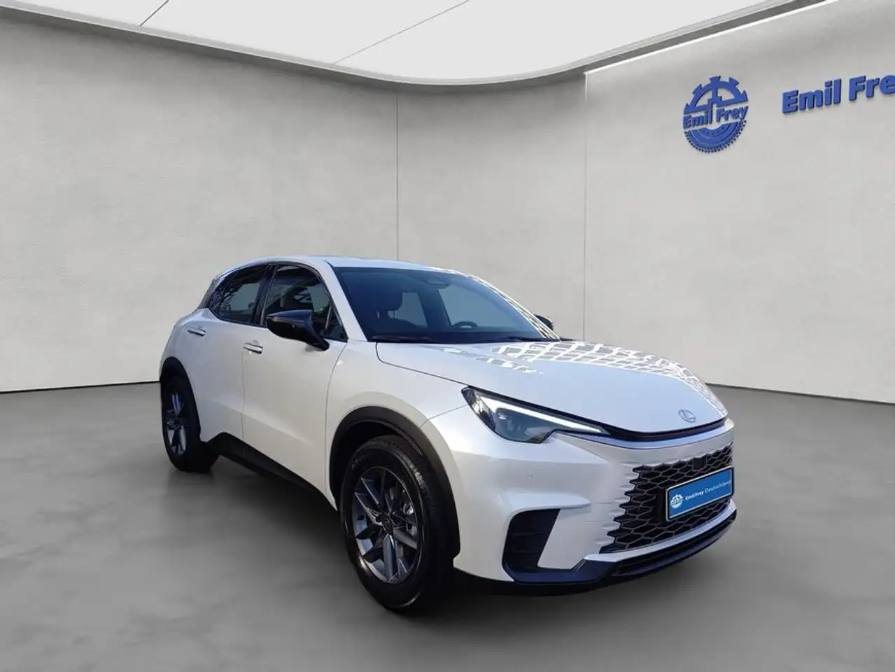 Lexus LBX FWD Komfort Paket Totwinkel-Assist Navi LED 8