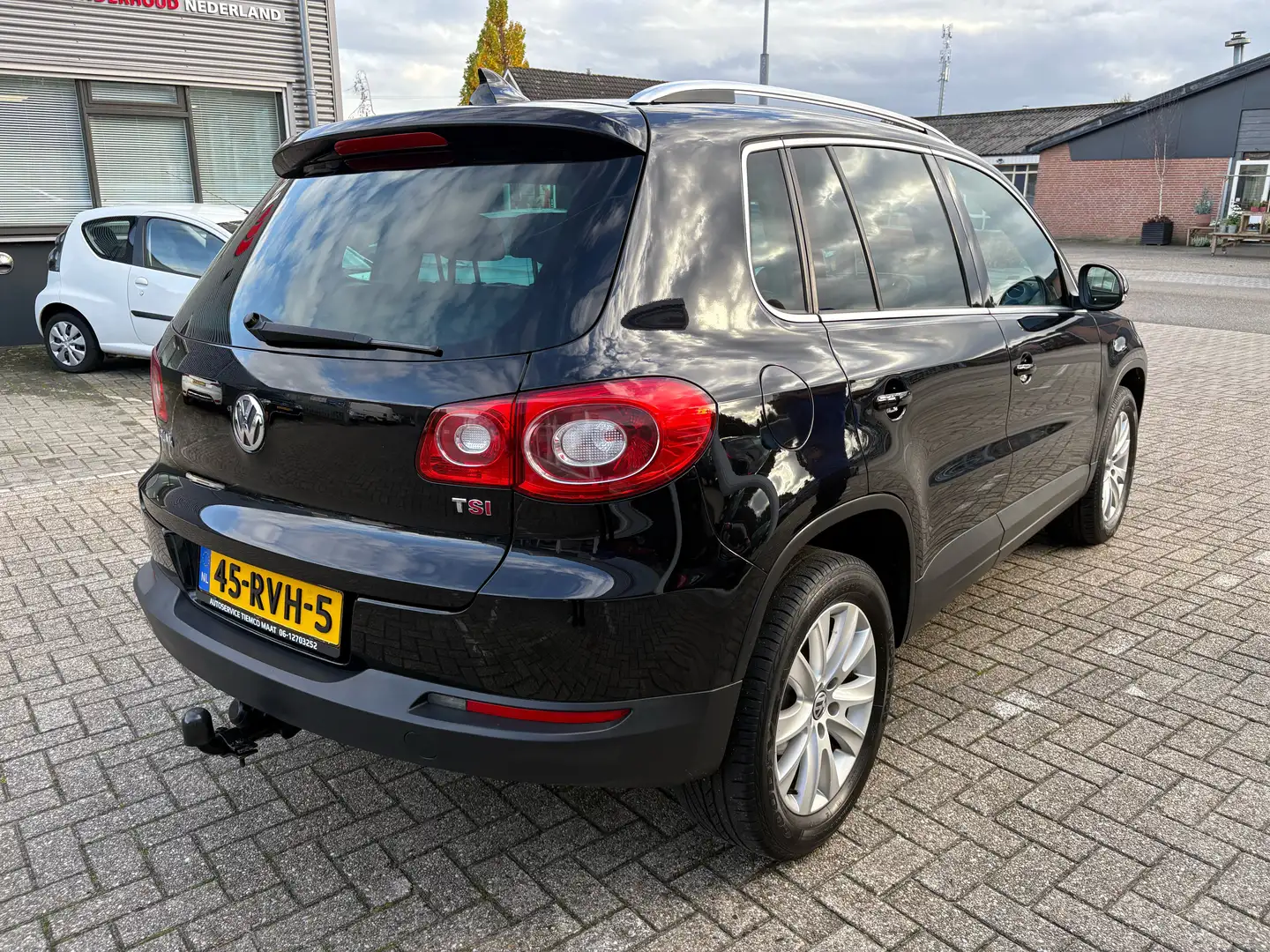 Volkswagen Tiguan 1.4 TSI 4Motion Zwart - 2