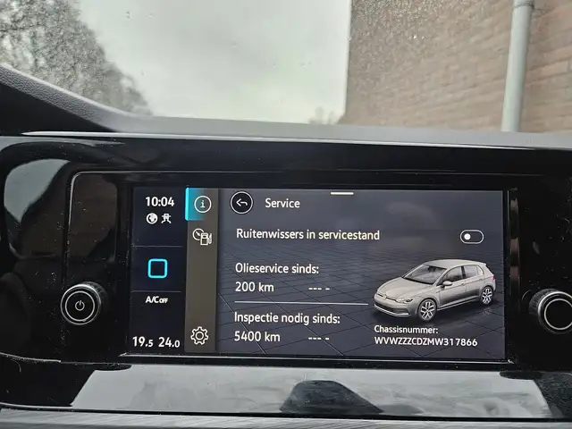 Volkswagen Golf view 11