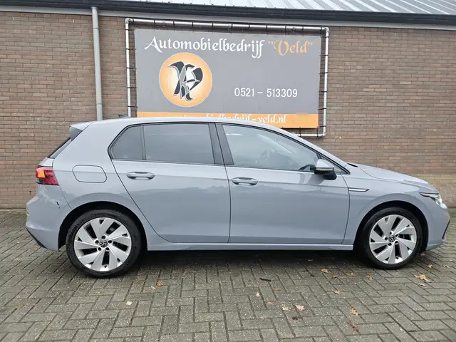 Volkswagen Golf view 24