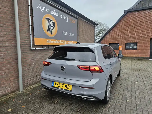 Volkswagen Golf view 21