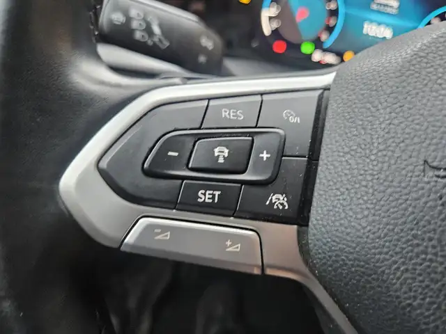 Volkswagen Golf view 14