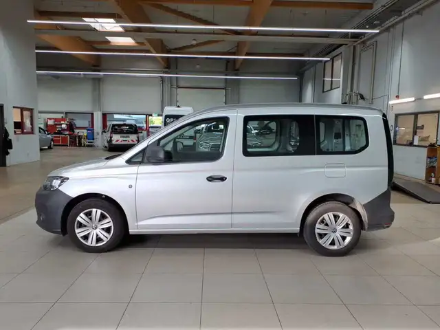 Volkswagen Caddy view 6