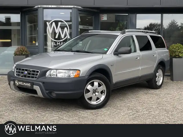 Volvo XC70 2.5T AWD Momentum Youngtimer l Org. NL l Leder l C