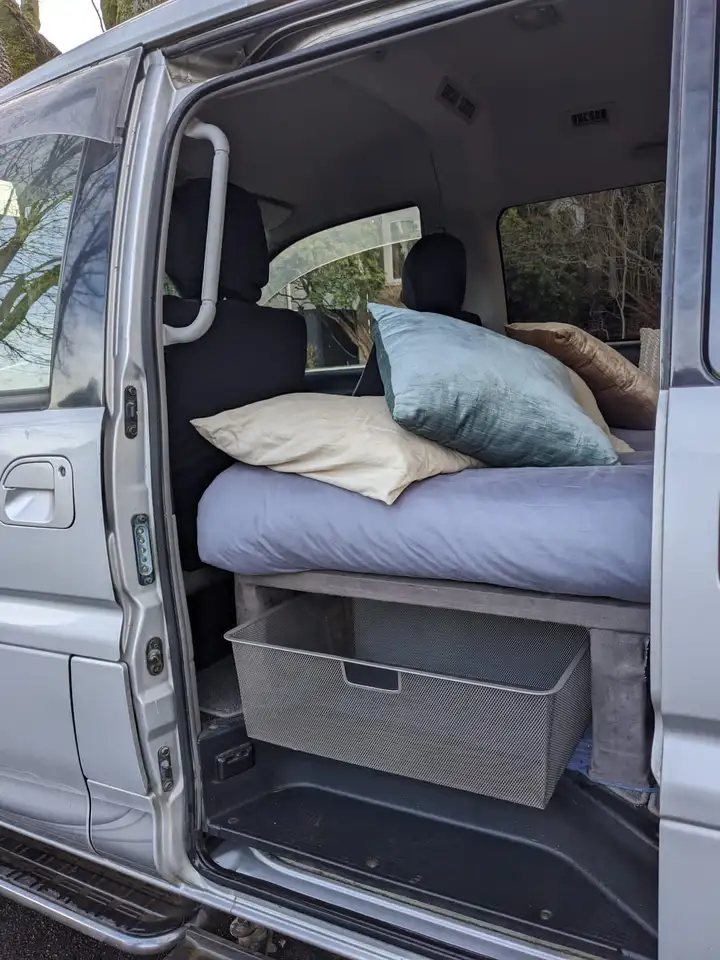 Mitsubishi Delica снимка Mitsubishi Delica