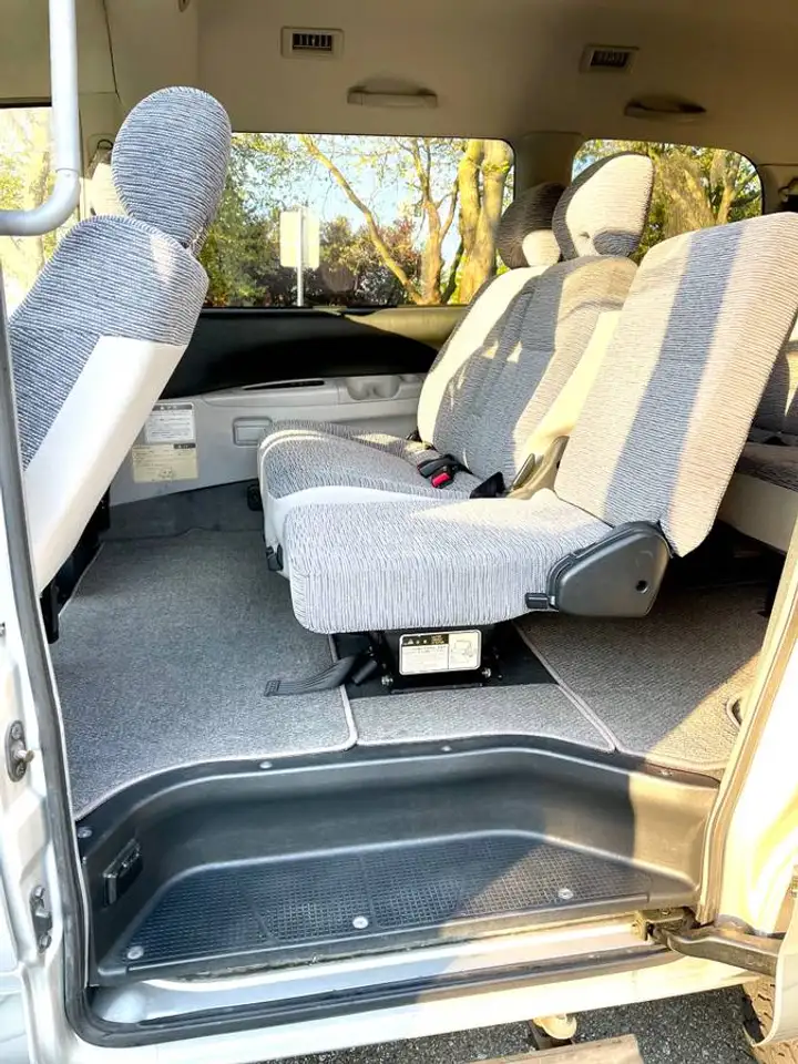 Mitsubishi Delica снимка Mitsubishi Delica