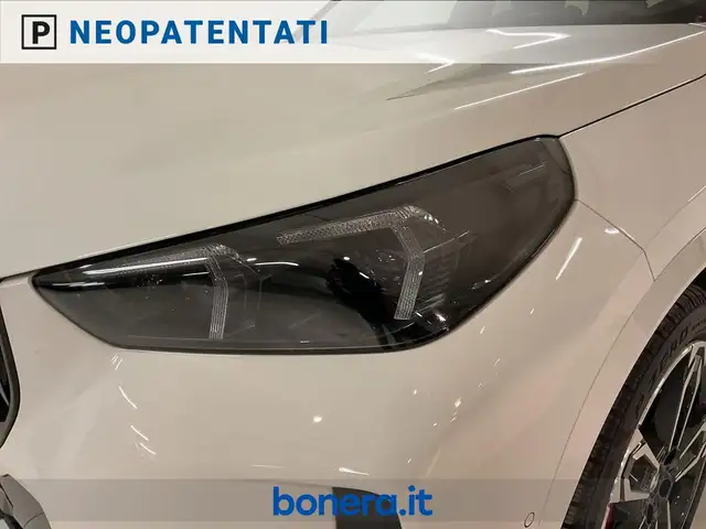 BMW X1 view 10