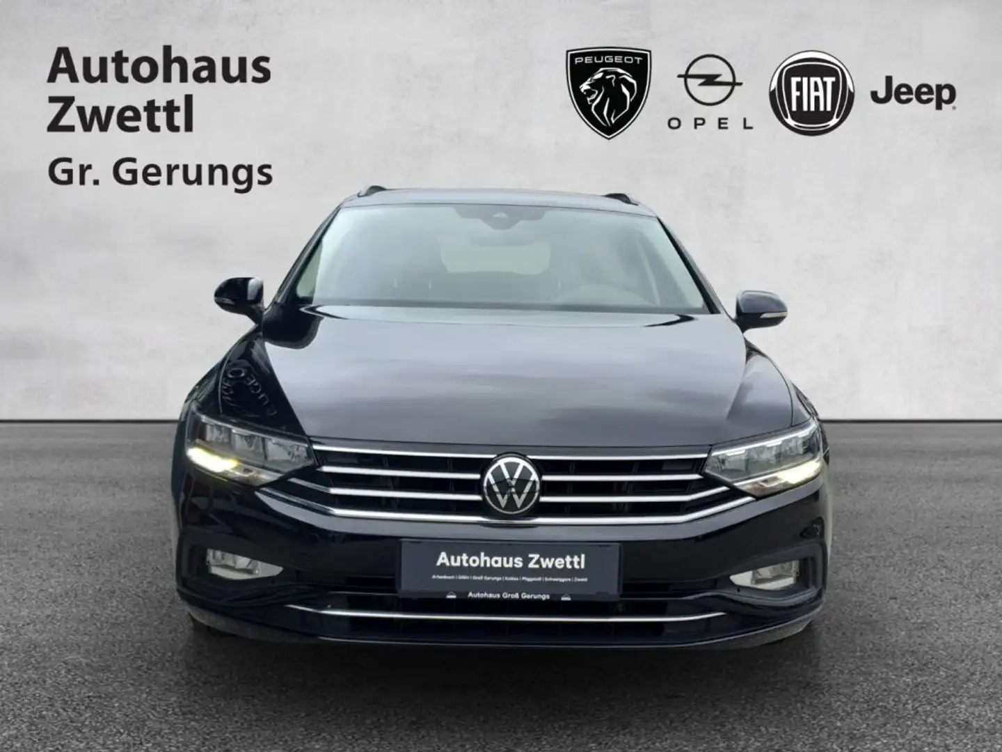 Volkswagen Passat Business Kombi 2,0 SCR TDI DSG Schwarz - 2