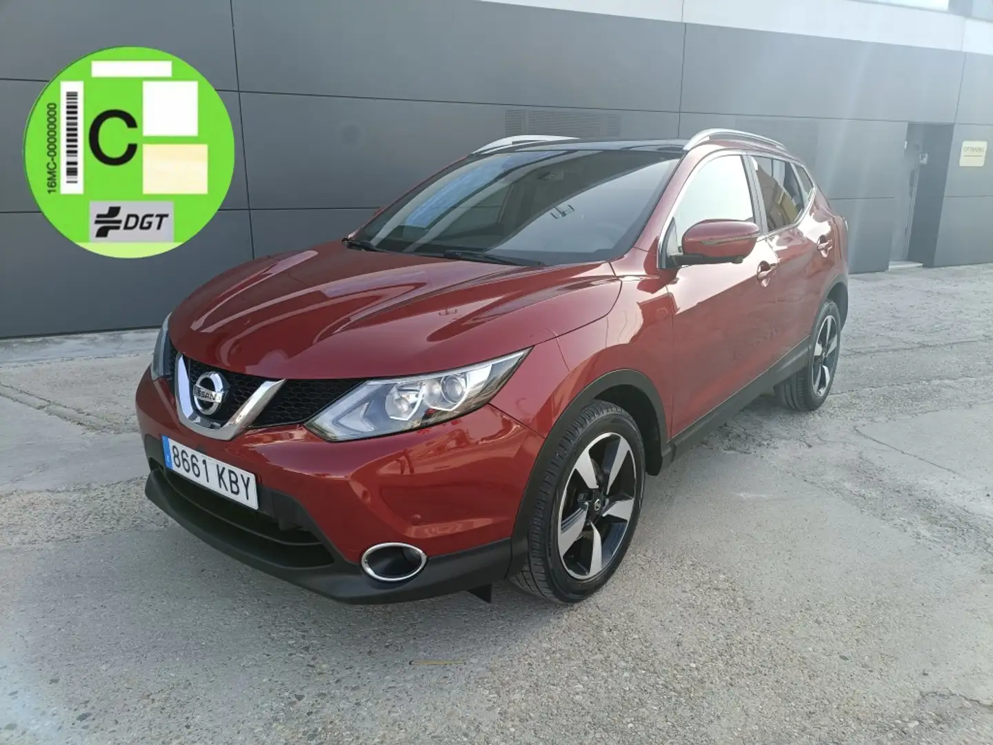 Nissan Qashqai 1.6dCi N-Connecta 4x2 Burdeos - 1