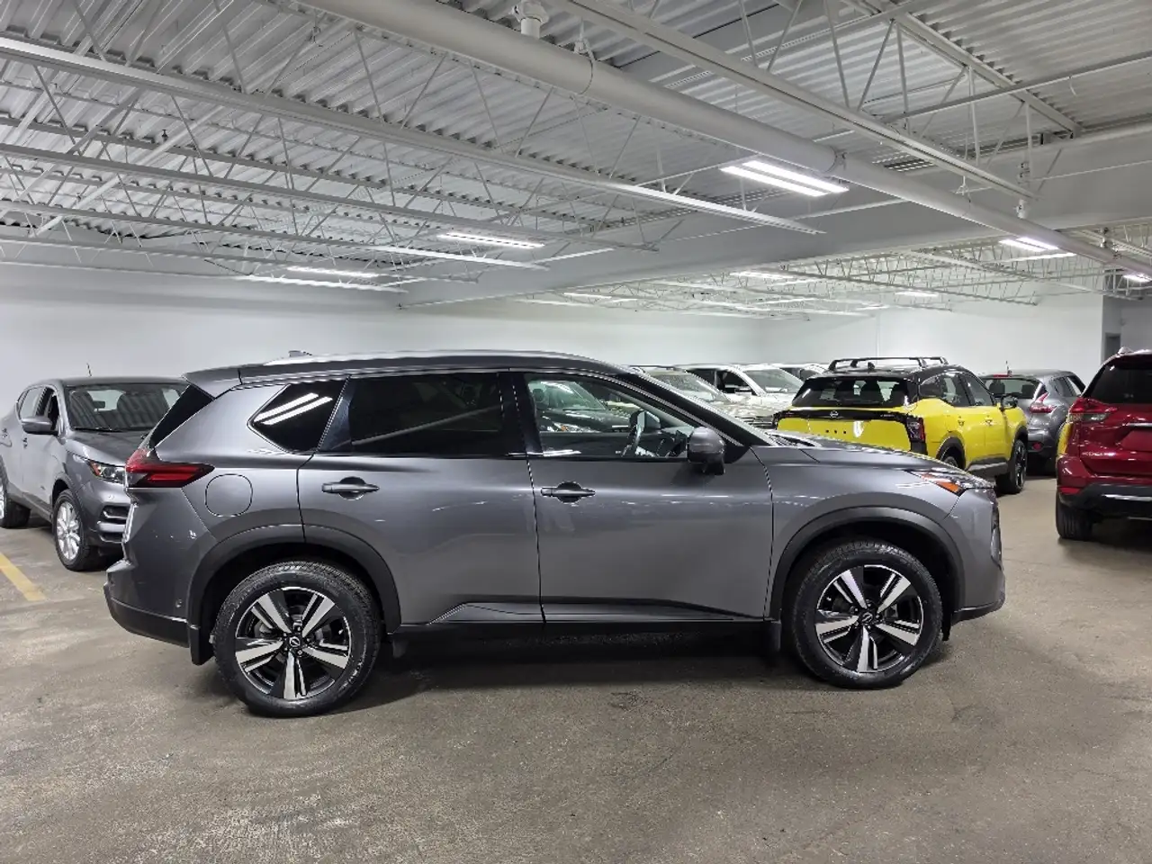Nissan Rogue снимка Nissan Rogue