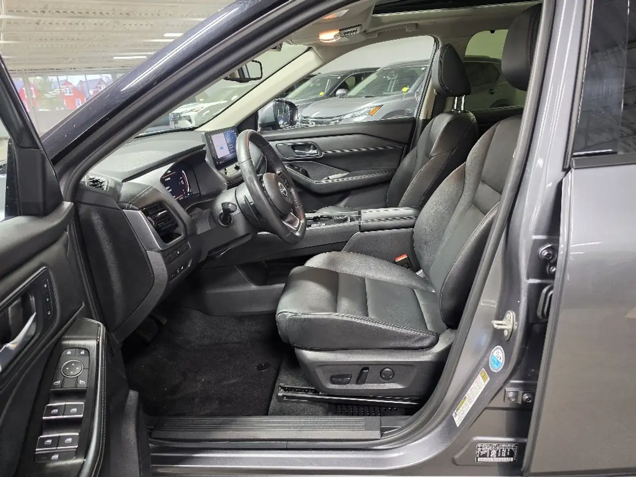 Nissan Rogue снимка Nissan Rogue