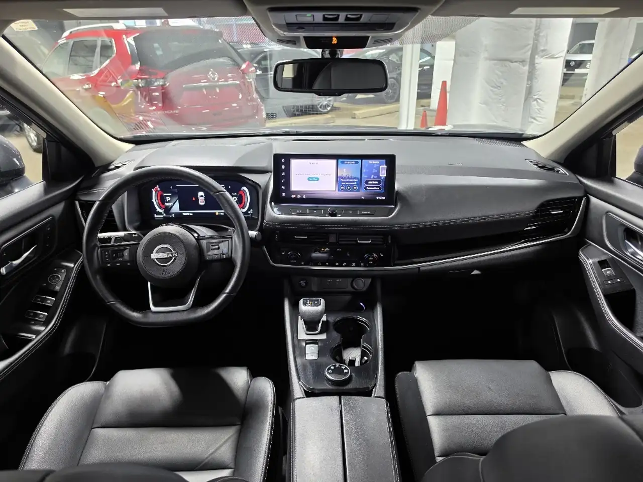 Nissan Rogue снимка Nissan Rogue