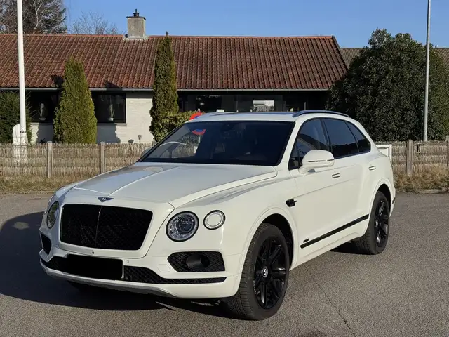 Bentley Bentayga 4.0 V8 Diesel 4WD Aut. HUD Panorama Massage