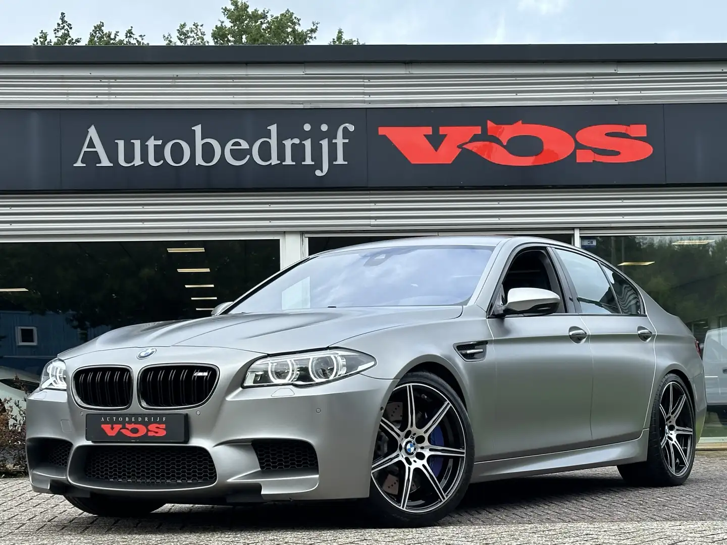 BMW M5 5-serie 30 Jahre | 1 of 300 | NL Auto | Collectors Gris - 1