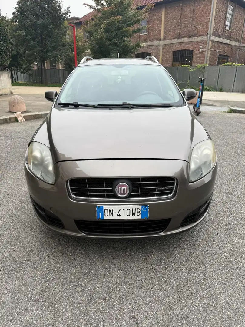 Fiat Croma 1.9 Multijet Emotion Beige - 2
