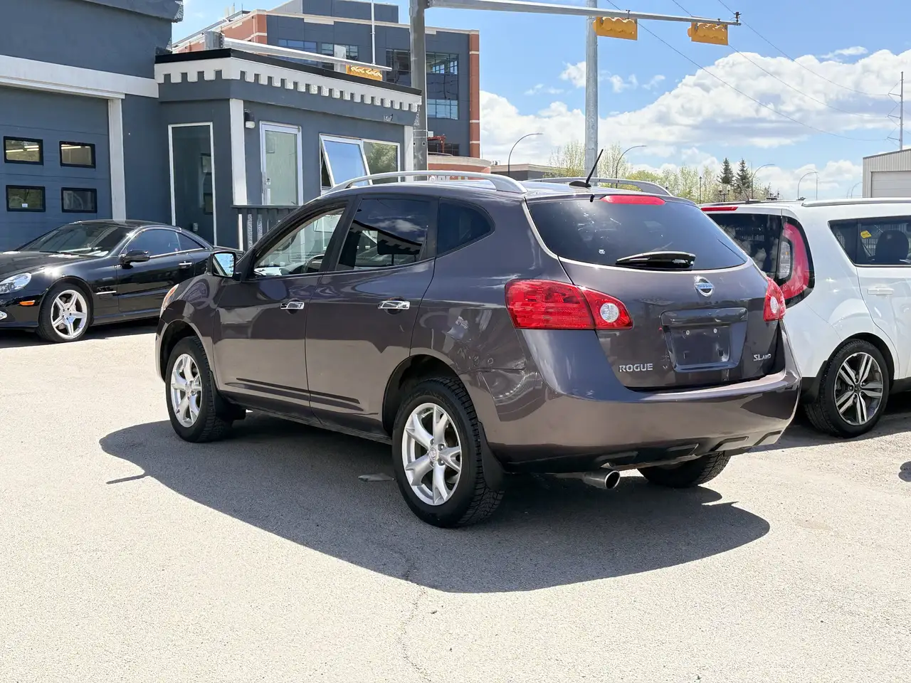 Nissan Rogue снимка Nissan Rogue