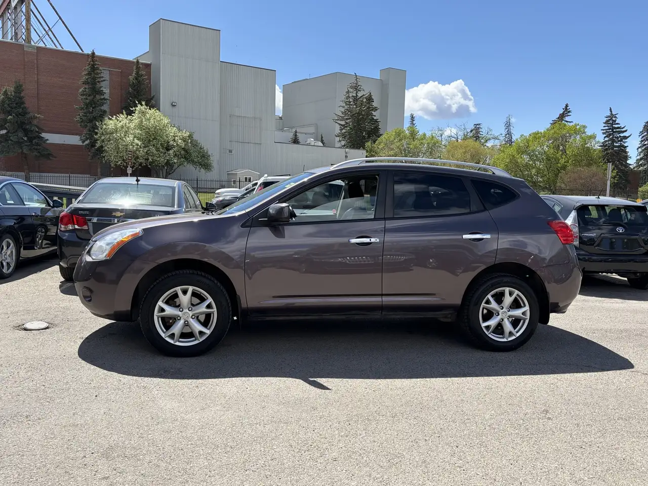 Nissan Rogue снимка Nissan Rogue