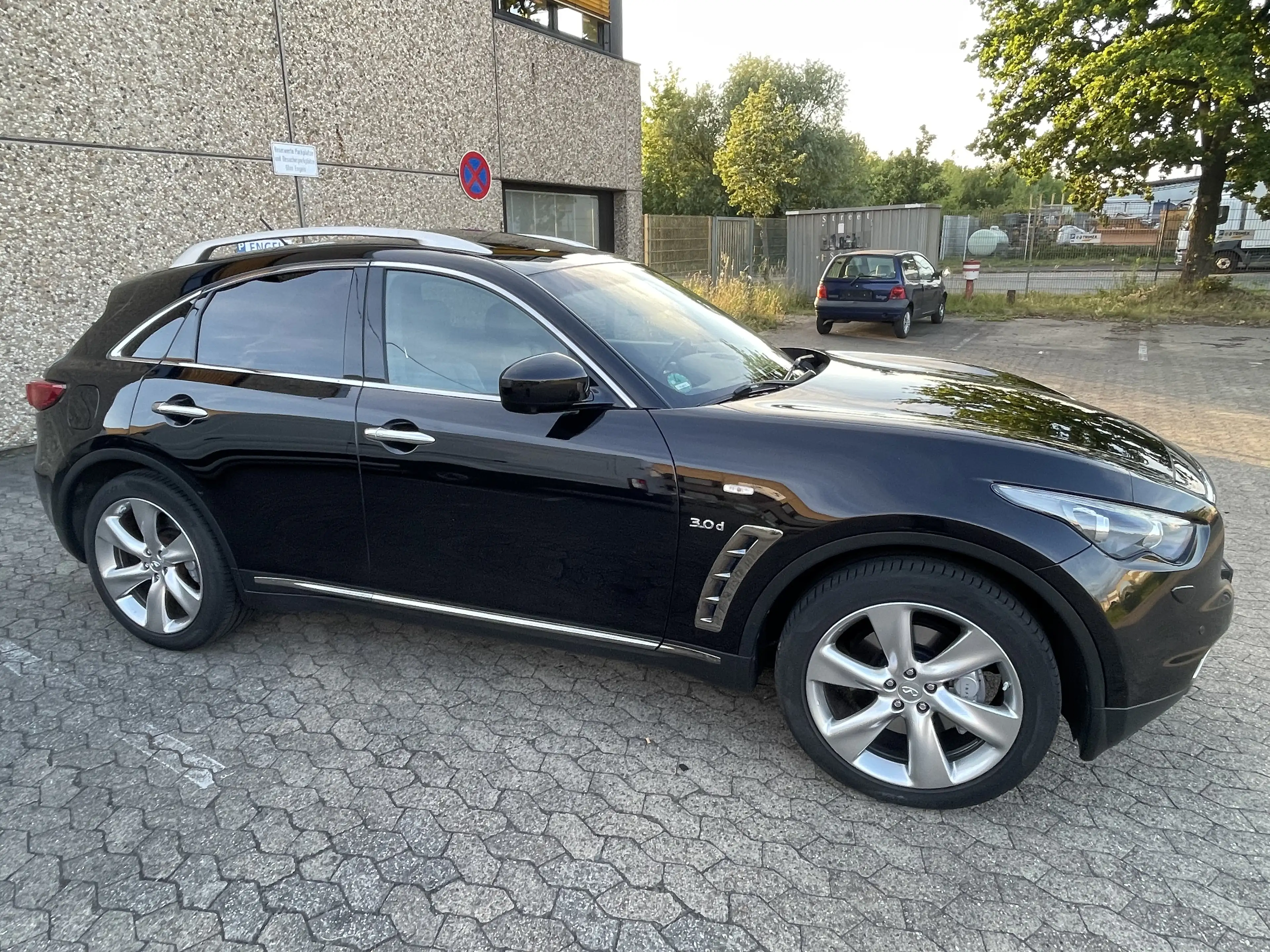 Infiniti QX70 S 3.0 D GT AWD SUV 2.H Voll S-Heft Top Gepflegt — photo 11