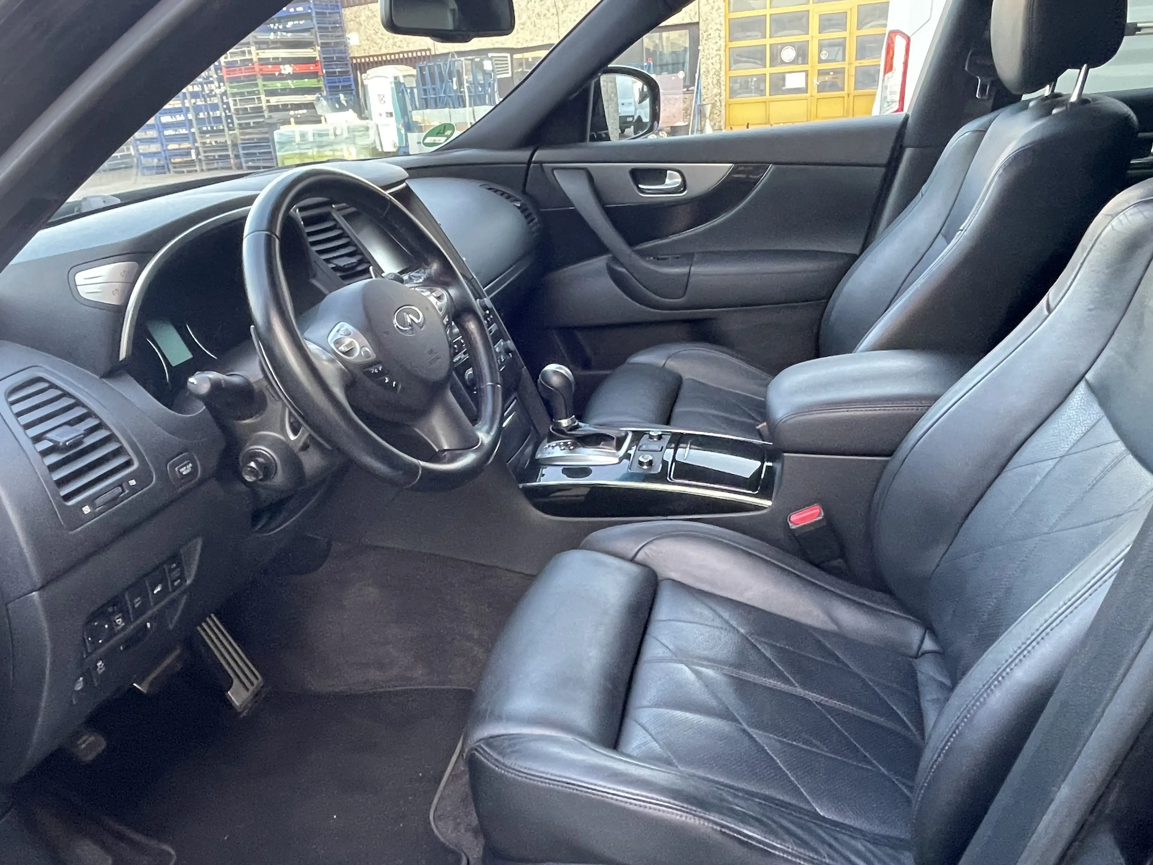 Infiniti QX70 S 3.0 D GT AWD SUV 2.H Voll S-Heft Top Gepflegt — photo 12