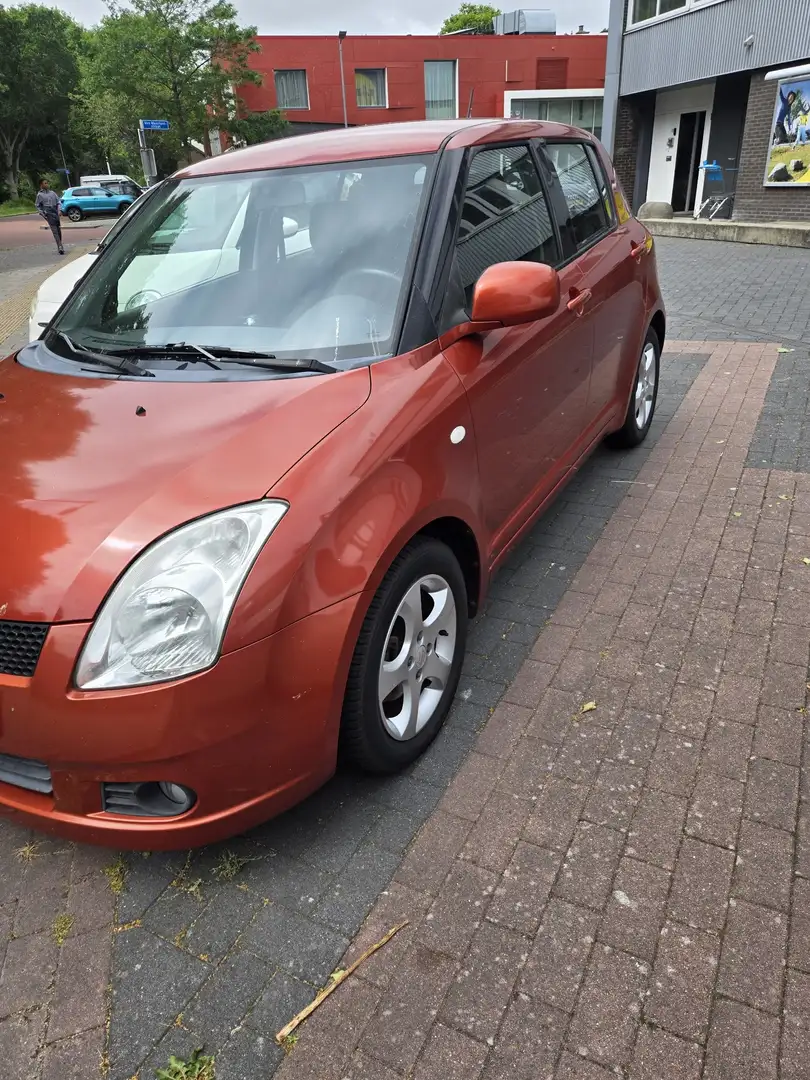 Suzuki Swift 1.3 Shogun Orange - 1