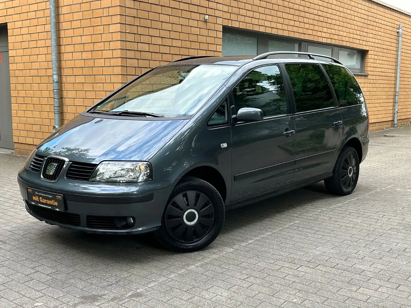 SEAT Alhambra Reference/7-SITZER/KLIMAAUTO/TÜV-NEU/// Серый - 1