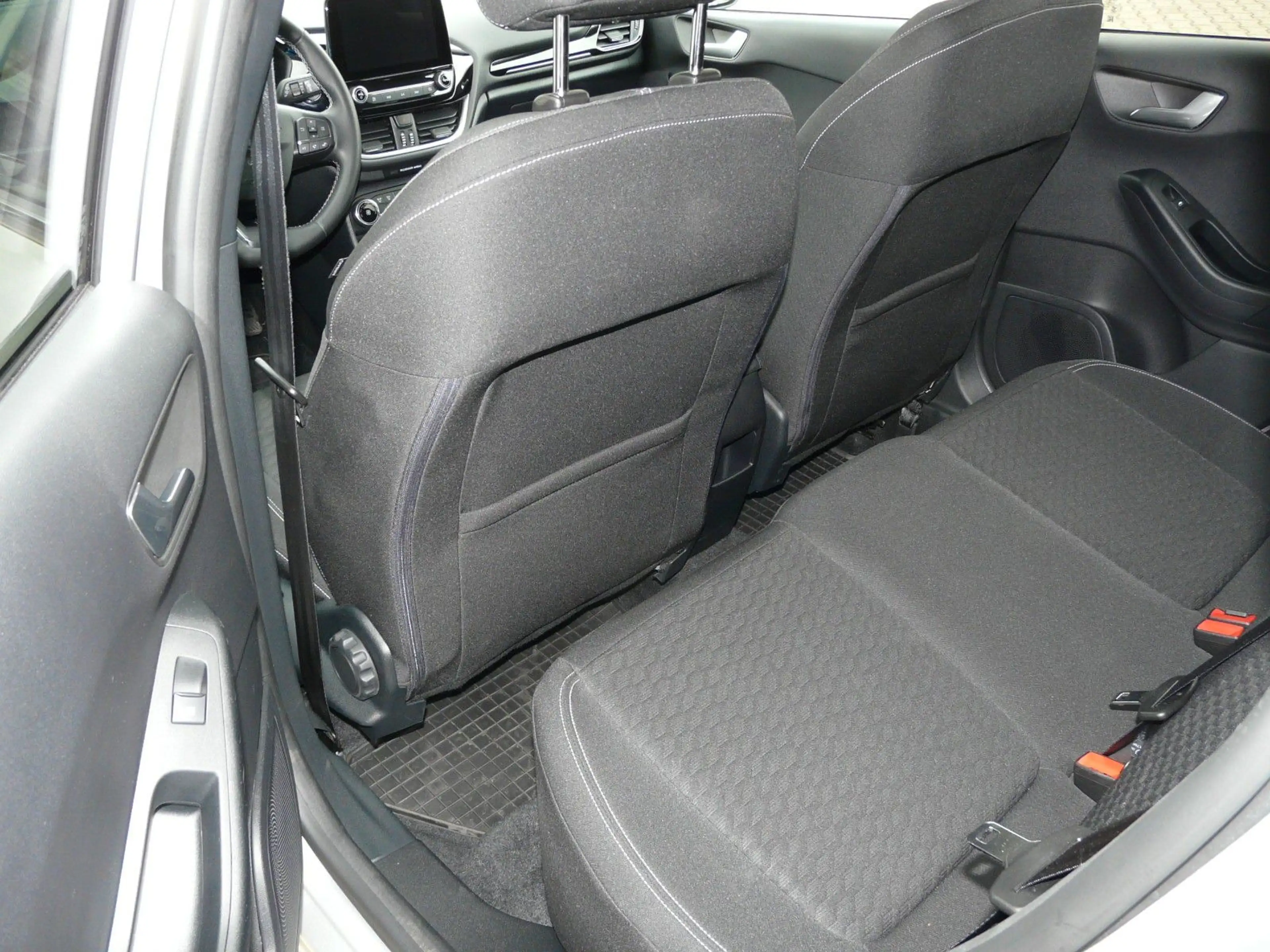 Ford Fiesta Titanium X *Automatik* — photo 13