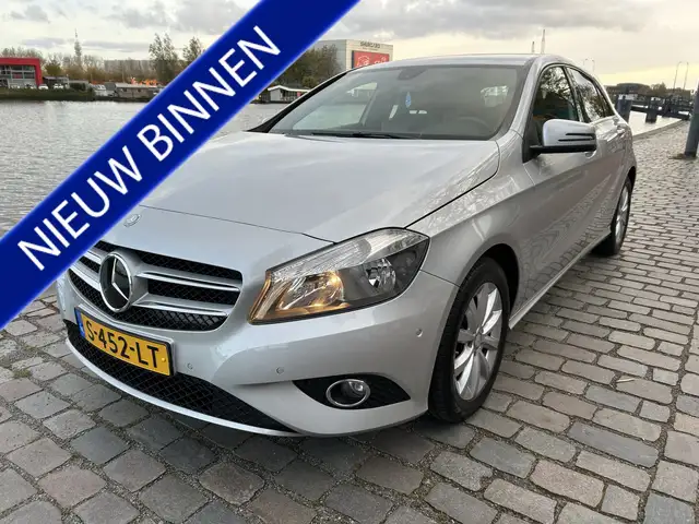 Mercedes-Benz A 180 Prestige airco applecarplay nieuwstaat