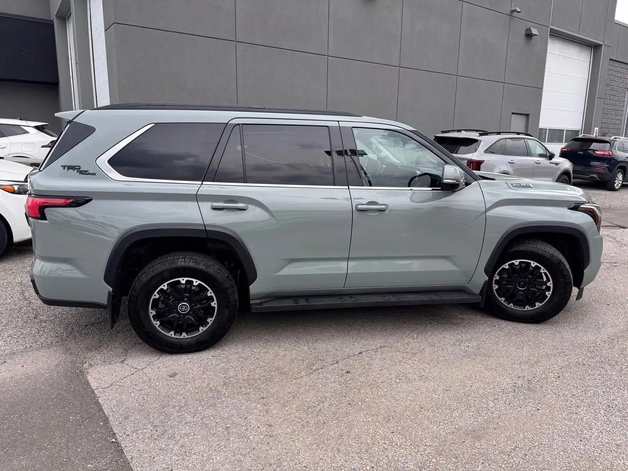 Toyota Sequoia photo Toyota Sequoia