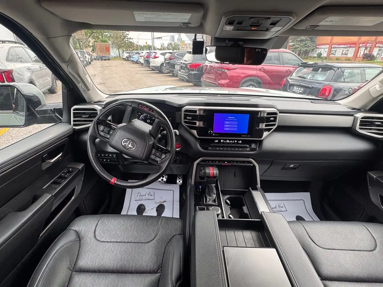 Toyota Sequoia photo Toyota Sequoia