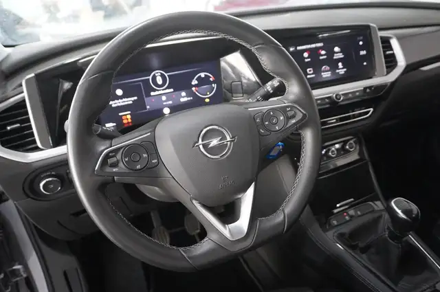 Opel Grandland X view 16
