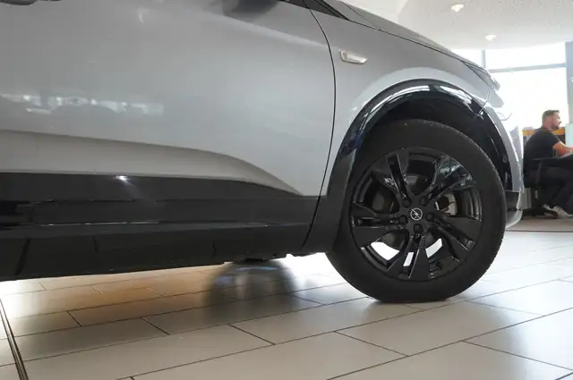 Opel Grandland X view 7