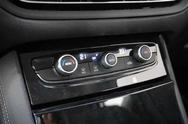 Opel Grandland X view 27
