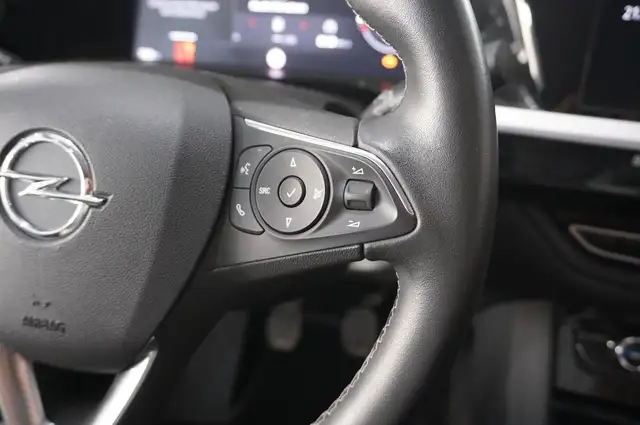 Opel Grandland X view 18