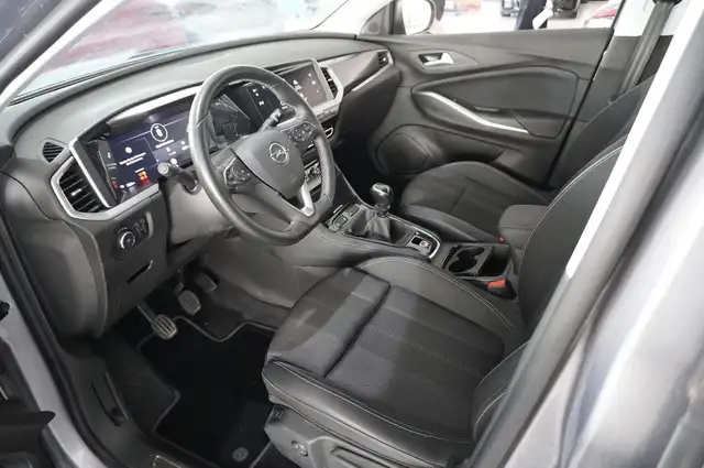Opel Grandland X view 12