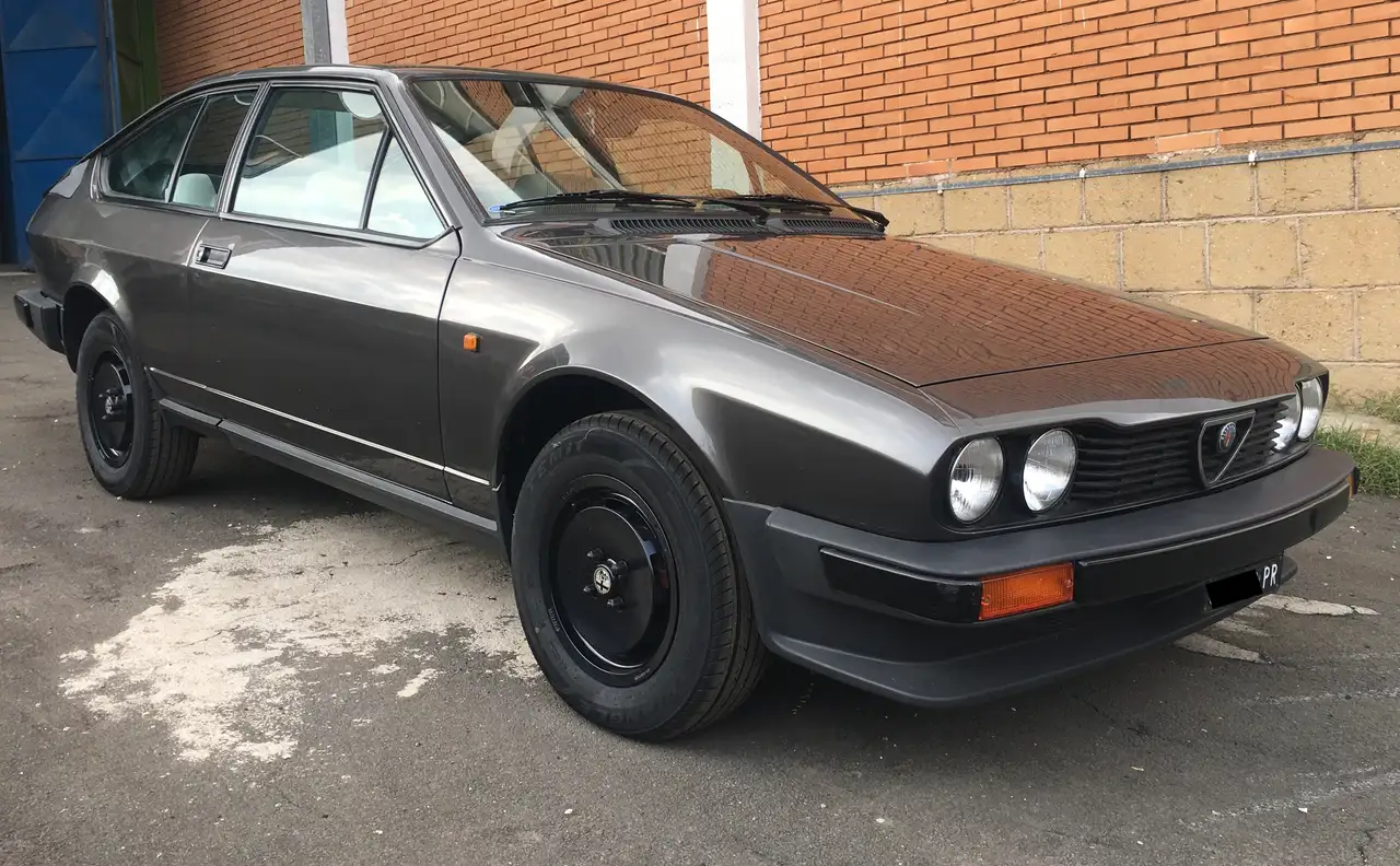 Alfa Romeo GTV 2.0, foto 8