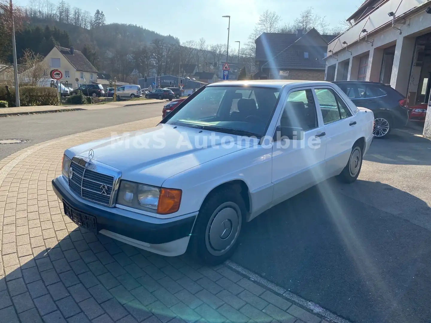 Mercedes-Benz 190 E  H Kennzeichen, Neu Tüv White - 1