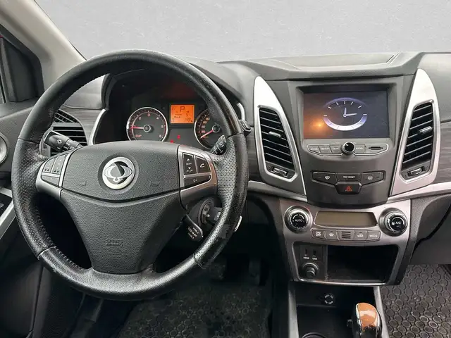 KGM Korando view 10