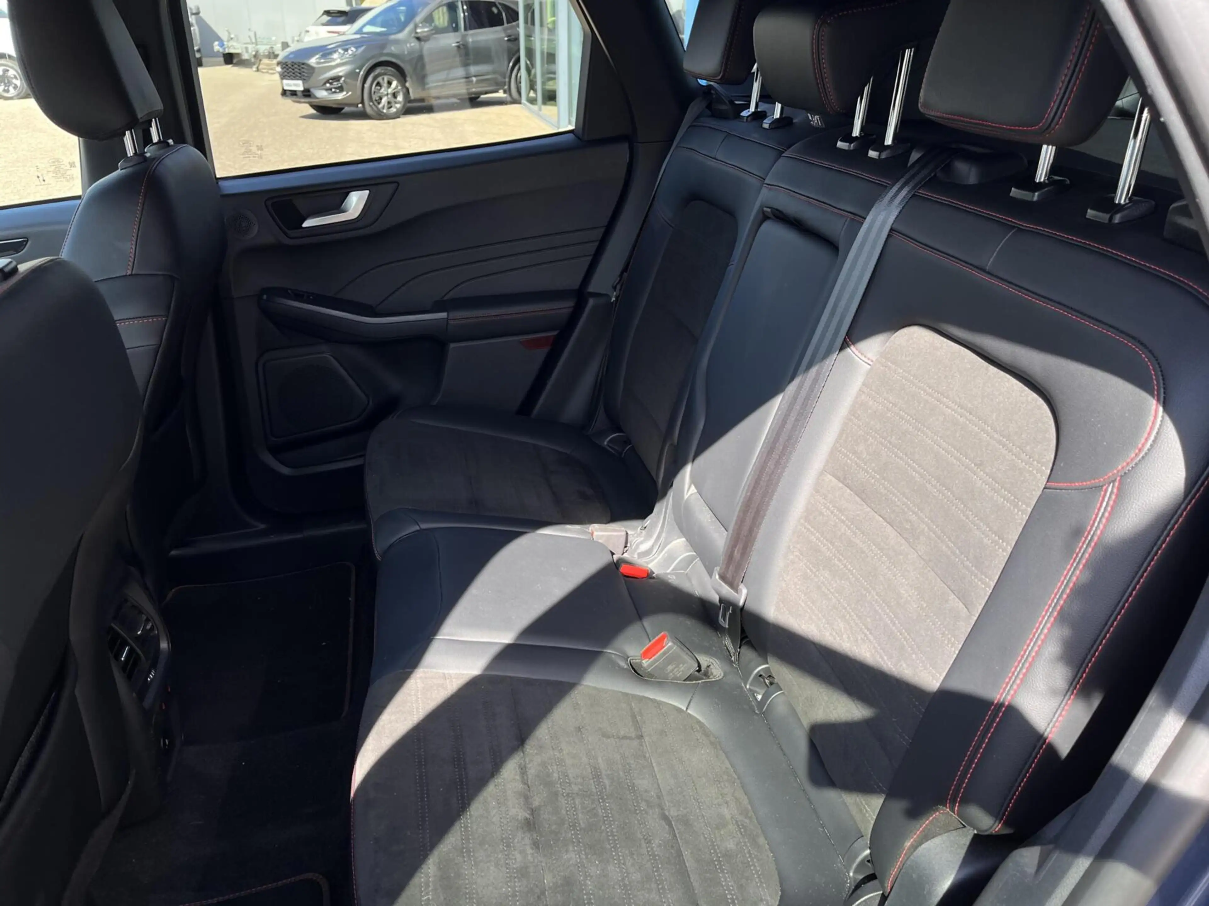 Ford Kuga 2.5 PHEV ST-Line X 225PK Adaptieve Cruise Winterpa — photo 17