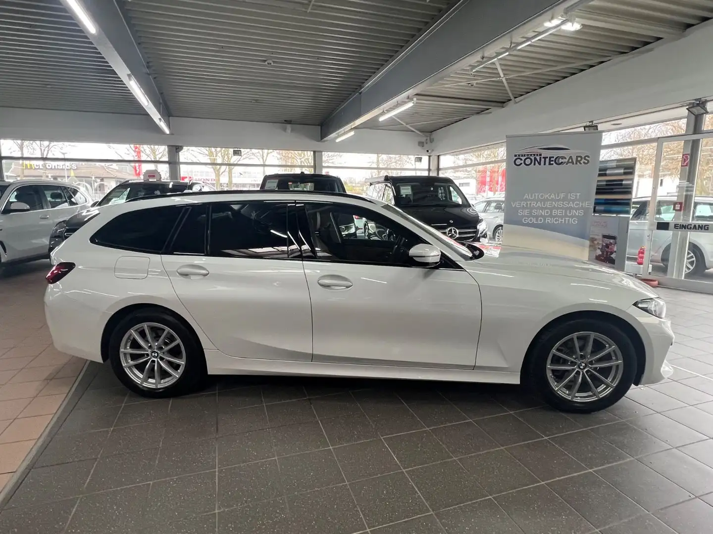 BMW 318 d Touring Curved Diplay+Leder in Braun+uvm. Blanc - 2
