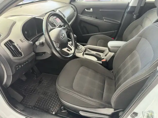 Kia Sportage view 7