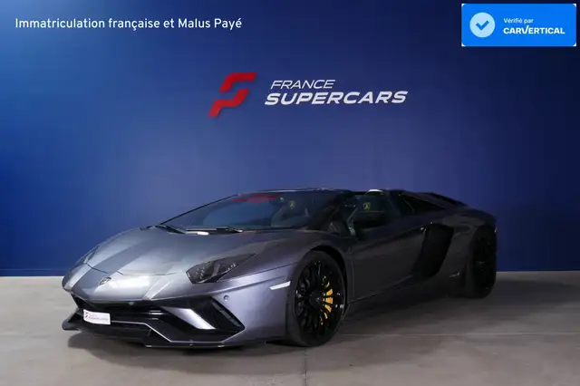 Lamborghini Aventador LP 740-4 Roadster S